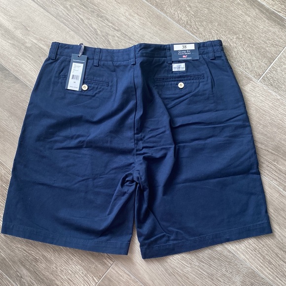 vineyard vines classic club fit short - Picture 2 of 3